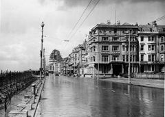 Warrior-Square-and-the-anti-landing-defences-all-along-the-parade.-1946.
